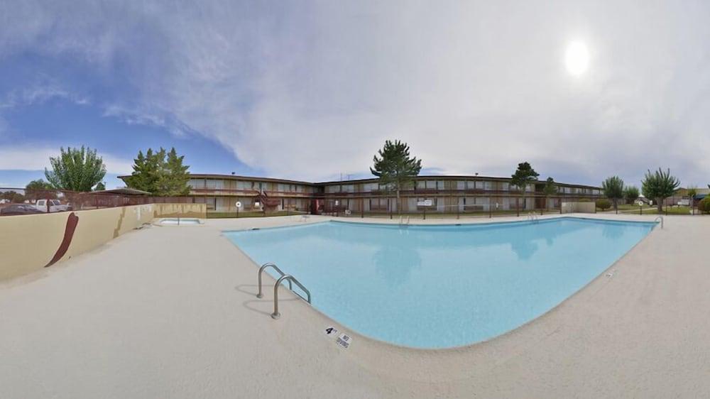 Econo Lodge Carlsbad Caverns Area Bagian luar foto