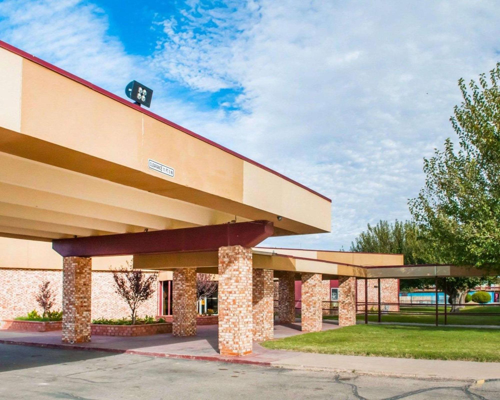 Econo Lodge Carlsbad Caverns Area Bagian luar foto