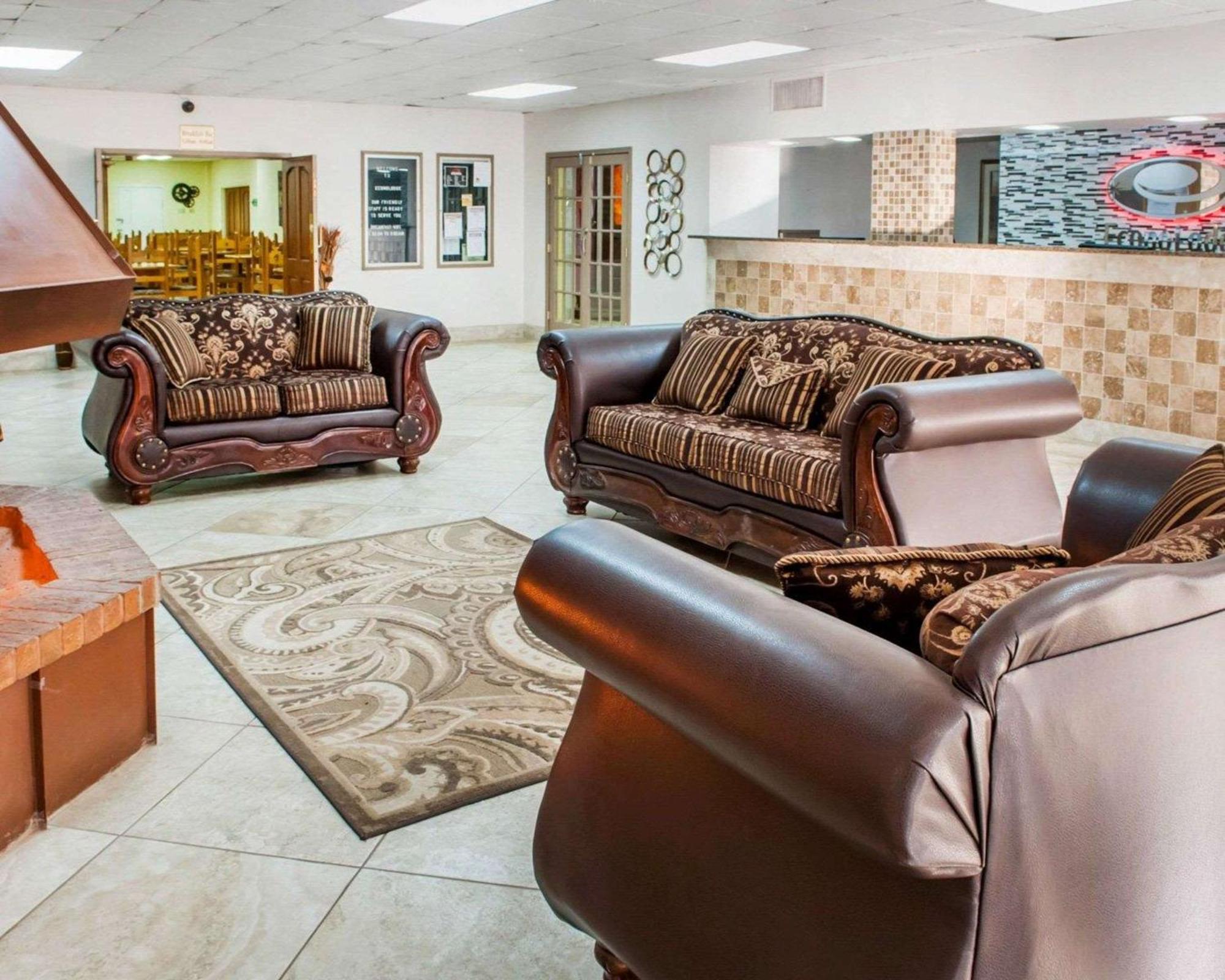 Econo Lodge Carlsbad Caverns Area Bagian luar foto