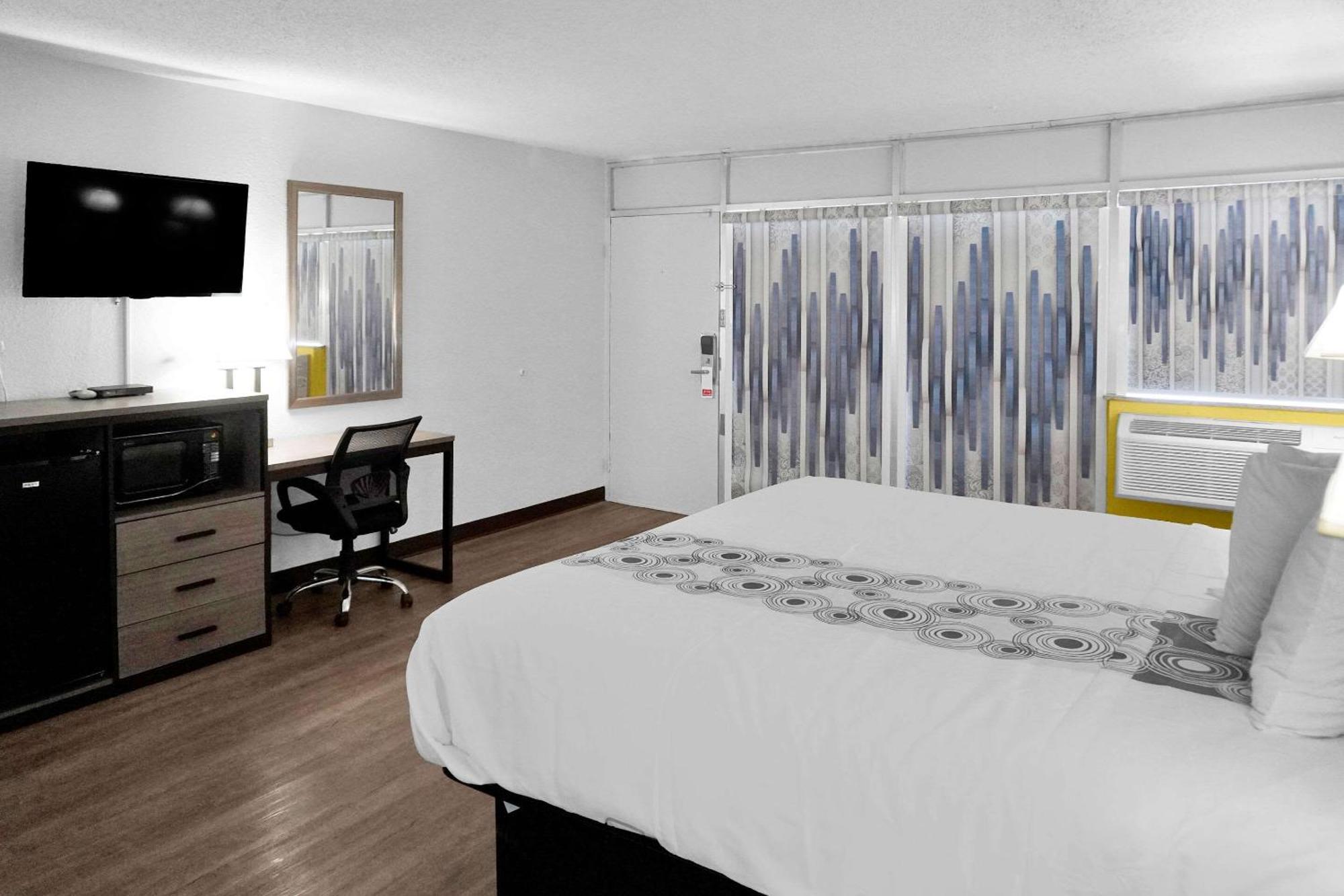 Econo Lodge Carlsbad Caverns Area Bagian luar foto