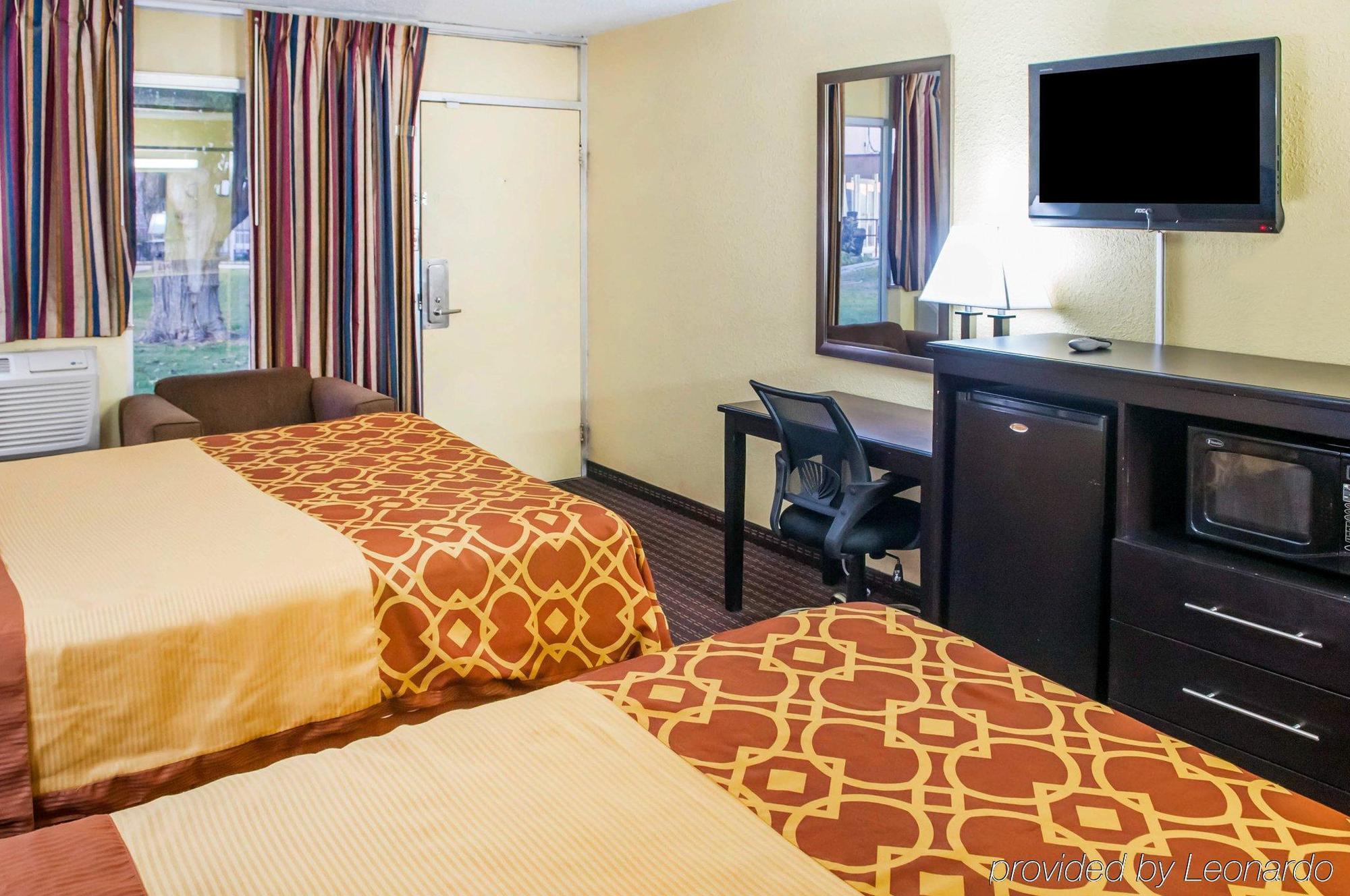 Econo Lodge Carlsbad Caverns Area Bagian luar foto