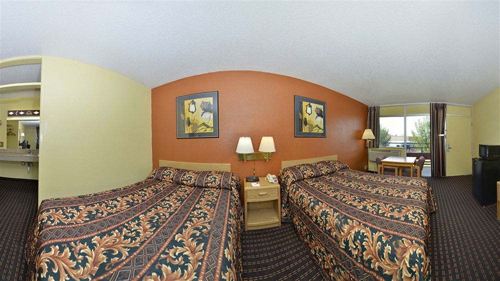 Econo Lodge Carlsbad Caverns Area Bagian luar foto