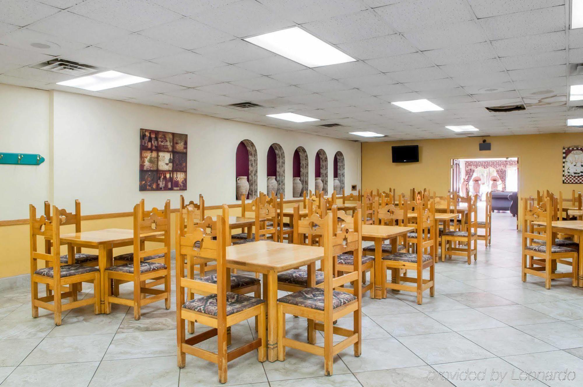 Econo Lodge Carlsbad Caverns Area Bagian luar foto